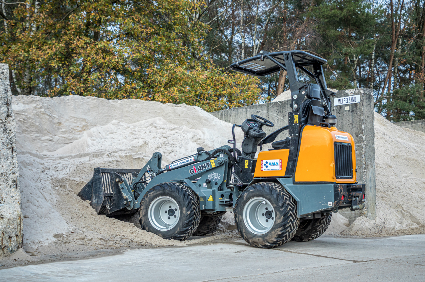 1,5 ton knik-lader 4x4 giant