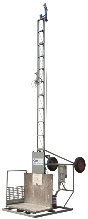 bouwlift 5,5 meter 200 kg 230 volt met staaldraad 140 x 90 cm platform